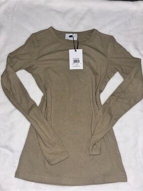 Ribbed Long Sleeve Top in kaki